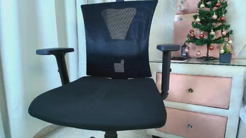 Cinthiafosters online show from 12.22.24