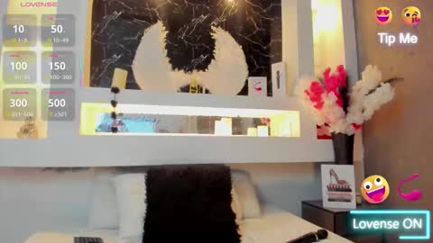 Cinthya  online show from 10.08.25