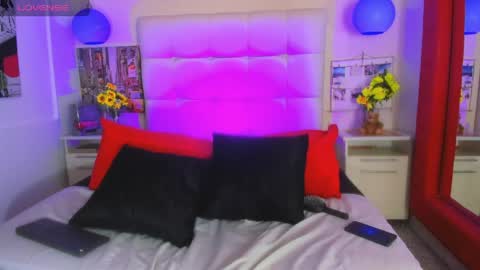 Snapshot of cinthya_walker1 chatting on 05.05.26 cinthya_walker1 online show from 05.05.26