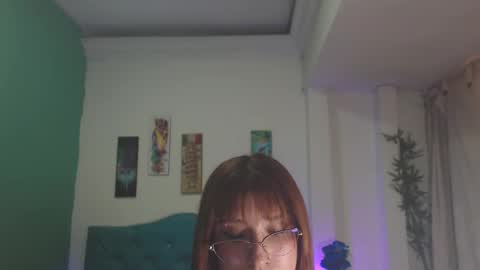 Snapshot of cinthyagomez6 chatting on 02.20.25 cinthyagomez6 online show from 02.20.25