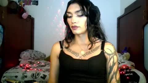Snapshot of citry_tv chatting on 12.27.24 Citrina Tallulah Vanexandra online show from 12.27.24