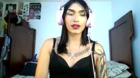 Snapshot of citry_tv chatting on 01.14.25 Citrina Tallulah Vanexandra online show from 01.14.25