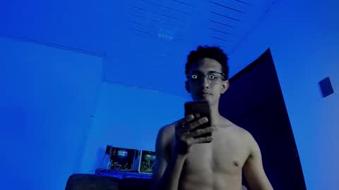 Snapshot of cj_davis1 chatting on 11.02.25 cj_davis1 online show from 11.02.25