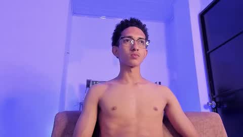 Snapshot of cj_davis1 chatting on 11.20.25 cj_davis1 online show from 11.20.25