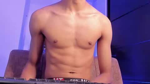 Snapshot of cj_davis1 chatting on 11.21.25 cj_davis1 online show from 11.21.25