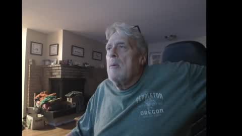 Snapshot of cjscout chatting on 12.12.24 cjscout online show from 12.12.24