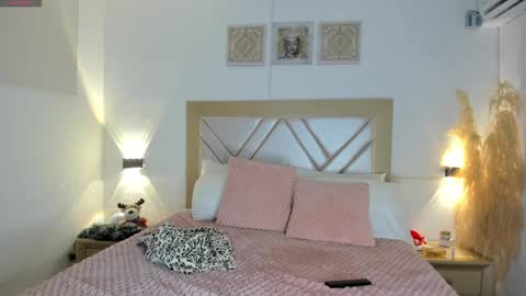 Claire 3 online show from 12.29.24