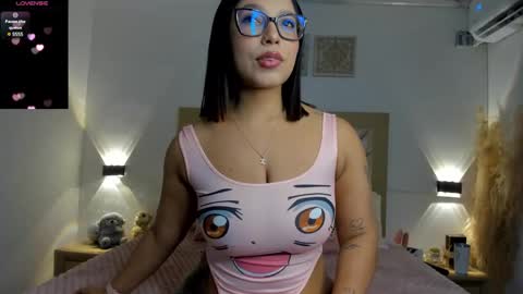 Claire 3 online show from 02.27.25