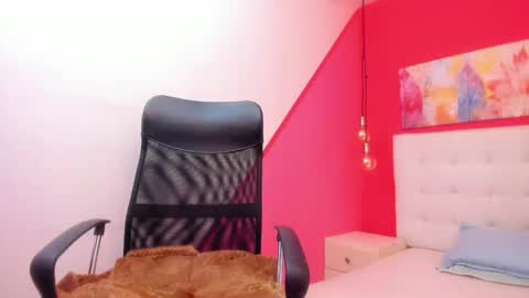 claire aristizabal online show from 01.31.25
