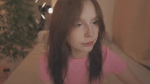 Claire Bennett online show from 09.30.25