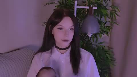 Claire Bennett online show from 06.25.26