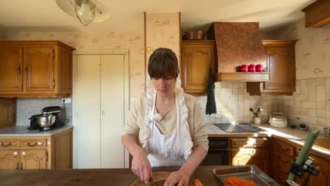 Claire Moulin online show from 03.18.26