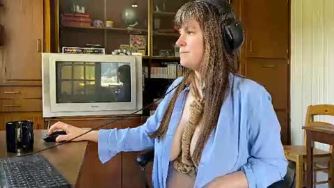 Claire Moulin online show from 07.01.26