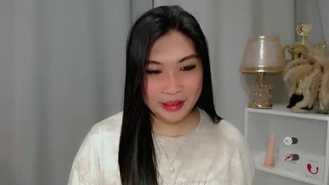 CLAIRE online show from 05.04.26