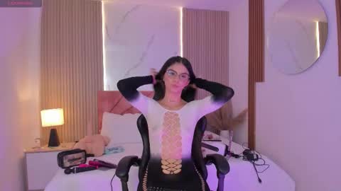 clairemillerx online show from 03.26.26