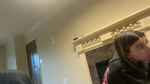 clairewalkerrr online show from 12.04.25