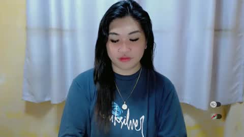 Snapshot of clairewntr_ chatting on 01.12.25 CLAIRE online show from 01.12.25