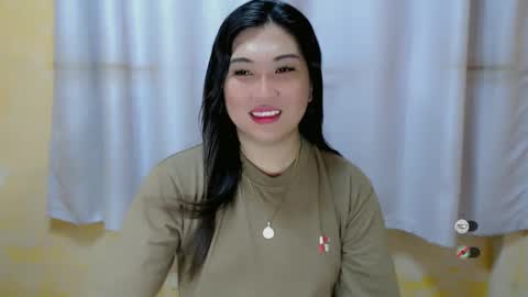 Snapshot of clairewntr_ chatting on 01.13.25 CLAIRE online show from 01.13.25