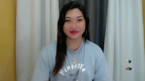 Snapshot of clairewntr_ chatting on 01.14.25 CLAIRE online show from 01.14.25