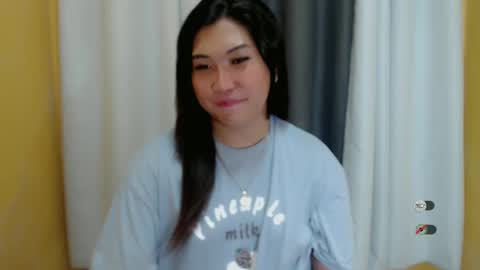 Snapshot of clairewntr_ chatting on 01.14.25 CLAIRE online show from 01.14.25