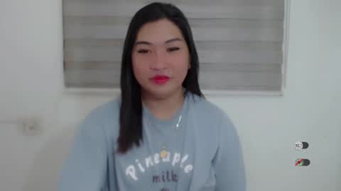 Snapshot of clairewntr_ chatting on 01.28.25 CLAIRE online show from 01.28.25