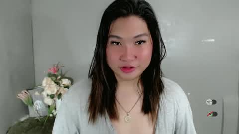 Snapshot of clairewntr_ chatting on 02.11.25 CLAIRE online show from 02.11.25