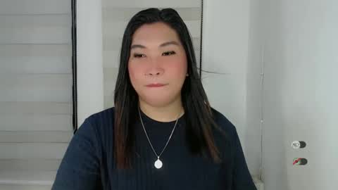 Snapshot of clairewntr_ chatting on 02.12.25 CLAIRE online show from 02.12.25