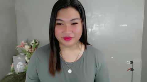 Snapshot of clairewntr_ chatting on 02.16.25 CLAIRE online show from 02.16.25