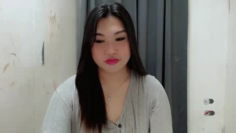 Snapshot of clairewntr_ chatting on 09.09.25 CLAIRE online show from 09.09.25