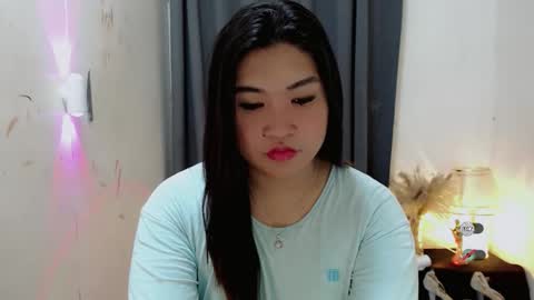 Snapshot of clairewntr_ chatting on 09.14.25 CLAIRE online show from 09.14.25