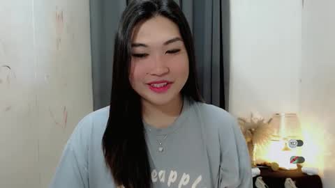 Snapshot of clairewntr_ chatting on 09.29.25 CLAIRE online show from 09.29.25