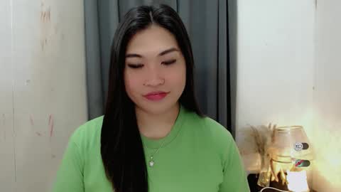 Snapshot of clairewntr_ chatting on 10.22.25 CLAIRE online show from 10.22.25