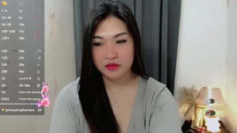 Snapshot of clairewntr_ chatting on 11.08.25 CLAIRE online show from 11.08.25