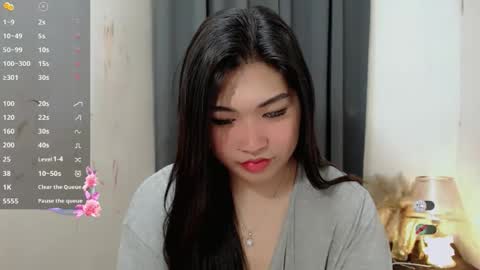 Snapshot of clairewntr_ chatting on 11.13.25 CLAIRE online show from 11.13.25