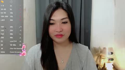 Snapshot of clairewntr_ chatting on 11.17.25 CLAIRE online show from 11.17.25