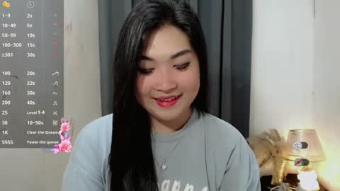 Snapshot of clairewntr_ chatting on 11.28.25 CLAIRE online show from 11.28.25