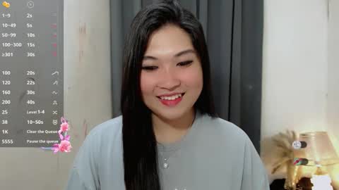 Snapshot of clairewntr_ chatting on 11.30.25 CLAIRE online show from 11.30.25