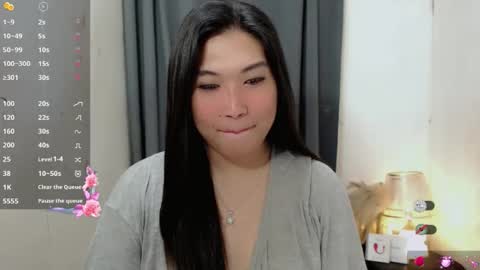 Snapshot of clairewntr_ chatting on 12.14.25 CLAIRE online show from 12.14.25