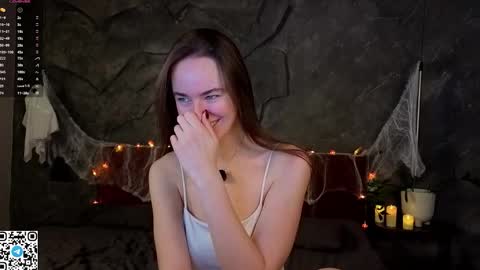 Snapshot of clairwittenmyer chatting on 10.28.25 Im Amy online show from 10.28.25