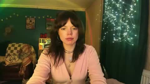 Snapshot of clancyosbourne chatting on 03.07.26 Clancy online show from 03.07.26