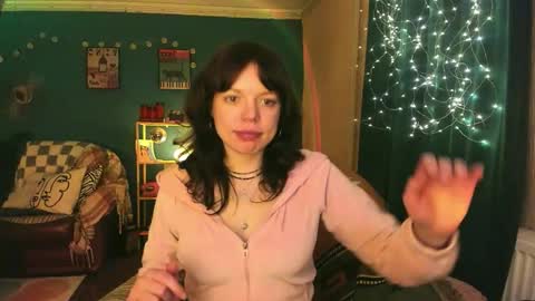 Snapshot of clancyosbourne chatting on 03.12.26 Clancy online show from 03.12.26