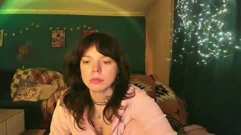 Snapshot of clancyosbourne chatting on 03.26.26 Clancy online show from 03.26.26