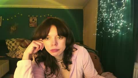 Snapshot of clancyosbourne chatting on 04.12.26 Clancy online show from 04.12.26