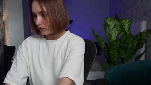 Snapshot of clara_bendover chatting on 11.29.25 Clara online show from 11.29.25