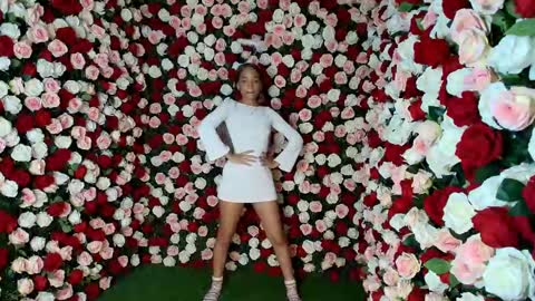 Clara  online show from 12.09.24