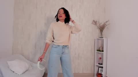 Clara  online show from 01.09.25