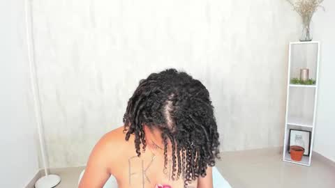 Clara  online show from 01.12.25