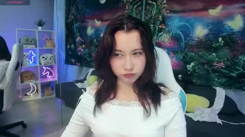 clarabenson online show from 10.21.25