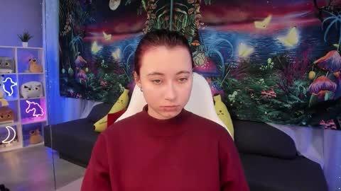 Snapshot of clarabenson chatting on 10.26.25 clarabenson online show from 10.26.25