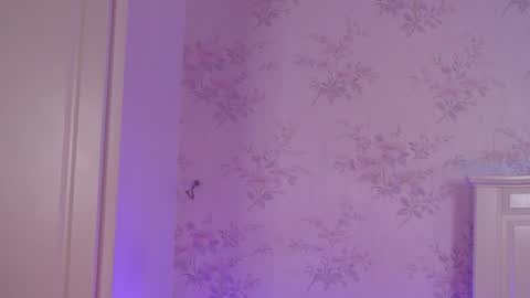 ClaraHazel online show from 01.17.26